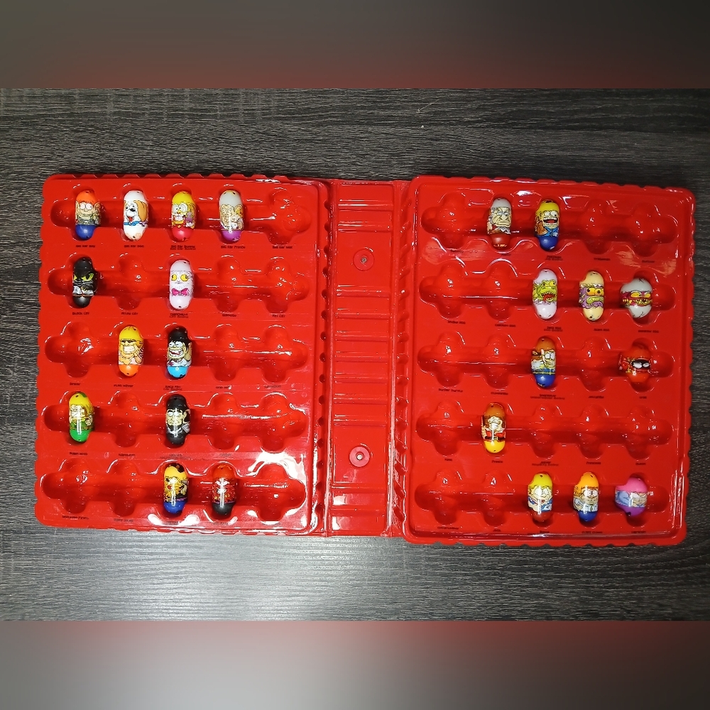 2010 Mighty Beanz Series 2 with 43 Beanz in Red Collector Cases - Picture 3 of 8